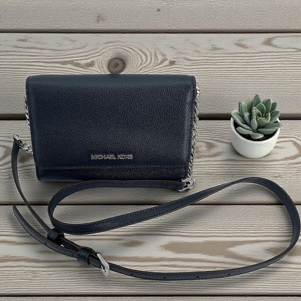 Michael Kors Navy Leather Chain Strap Wristlet Wallet Clutch Purse‎